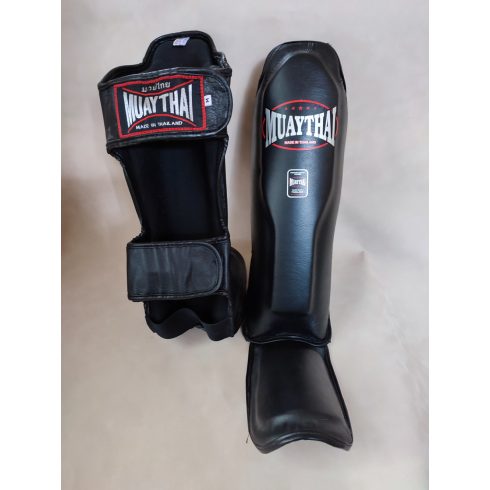 Muay Thai LÁBVÉDŐ M-méret.